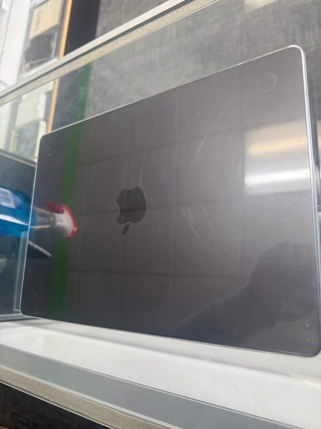 MacBook Pro 2023 M3 Pro 14 inch 8Z71