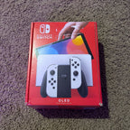***ON HOLD*** Nintendo switch OLED 8G76