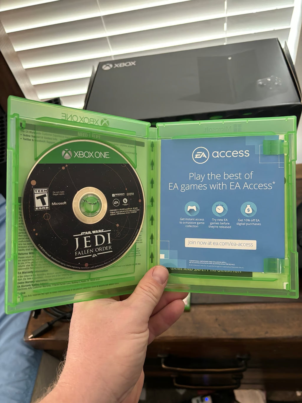 Xbox Series X Bundle with Box 9R17