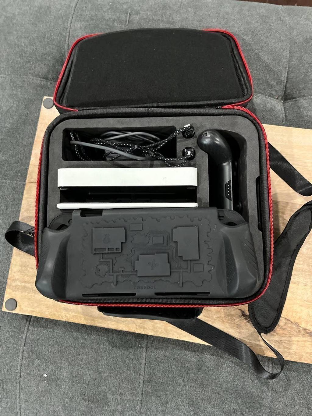 Nintendo Switch OLED Bundle 7Y97