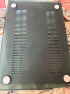 Apple MacBook Air with M2 chip 13鈥?7V69