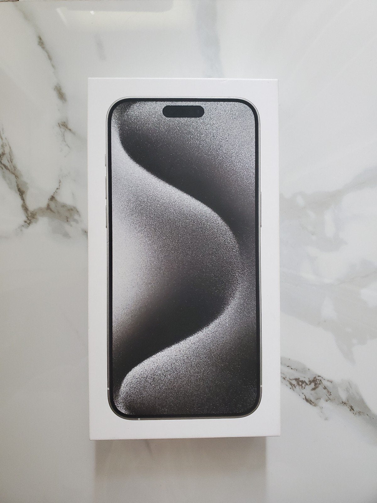 Apple iPhone 15 Pro Max 3V21