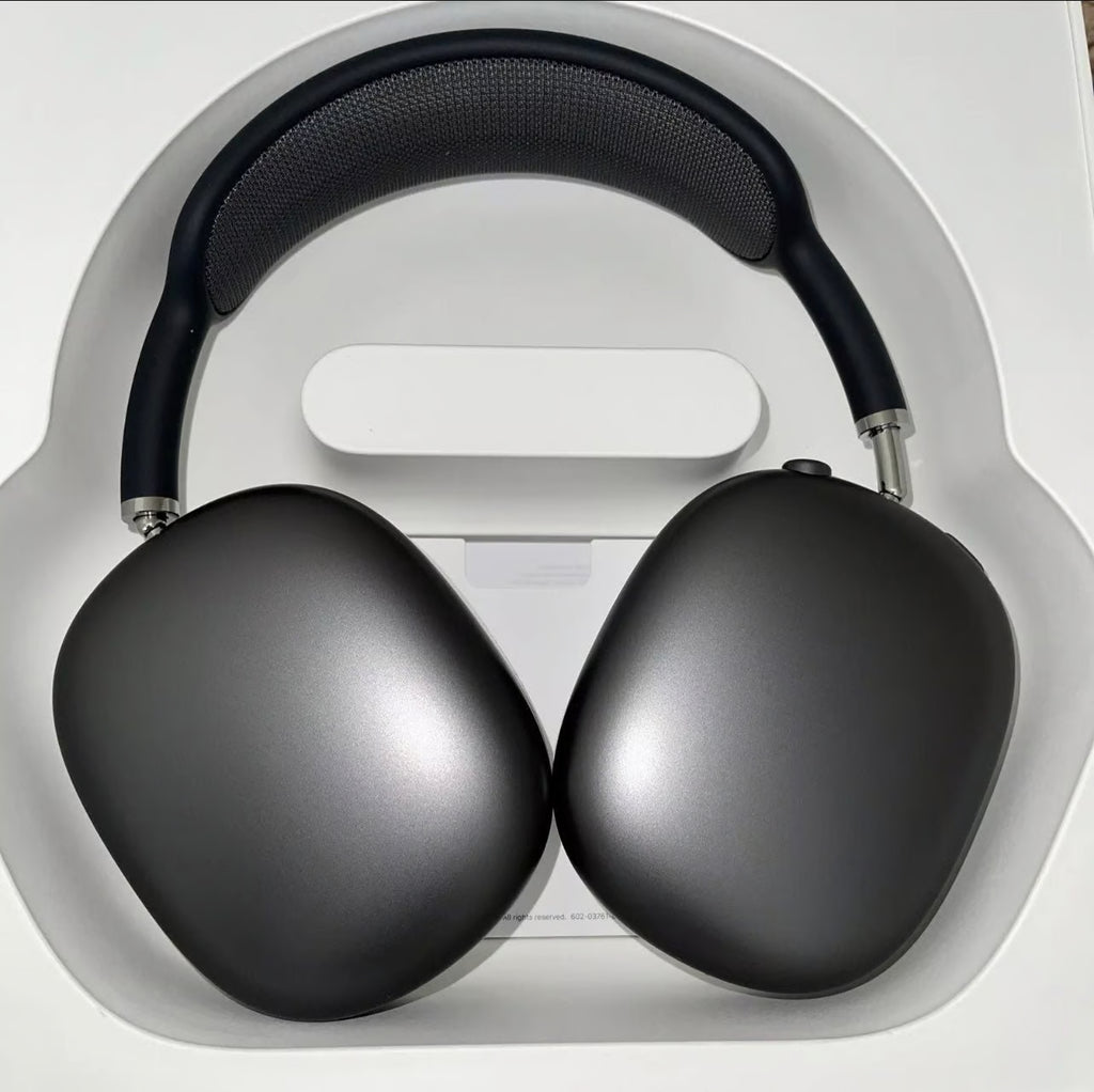 Apple AirPods Max in Space Gray 6K69