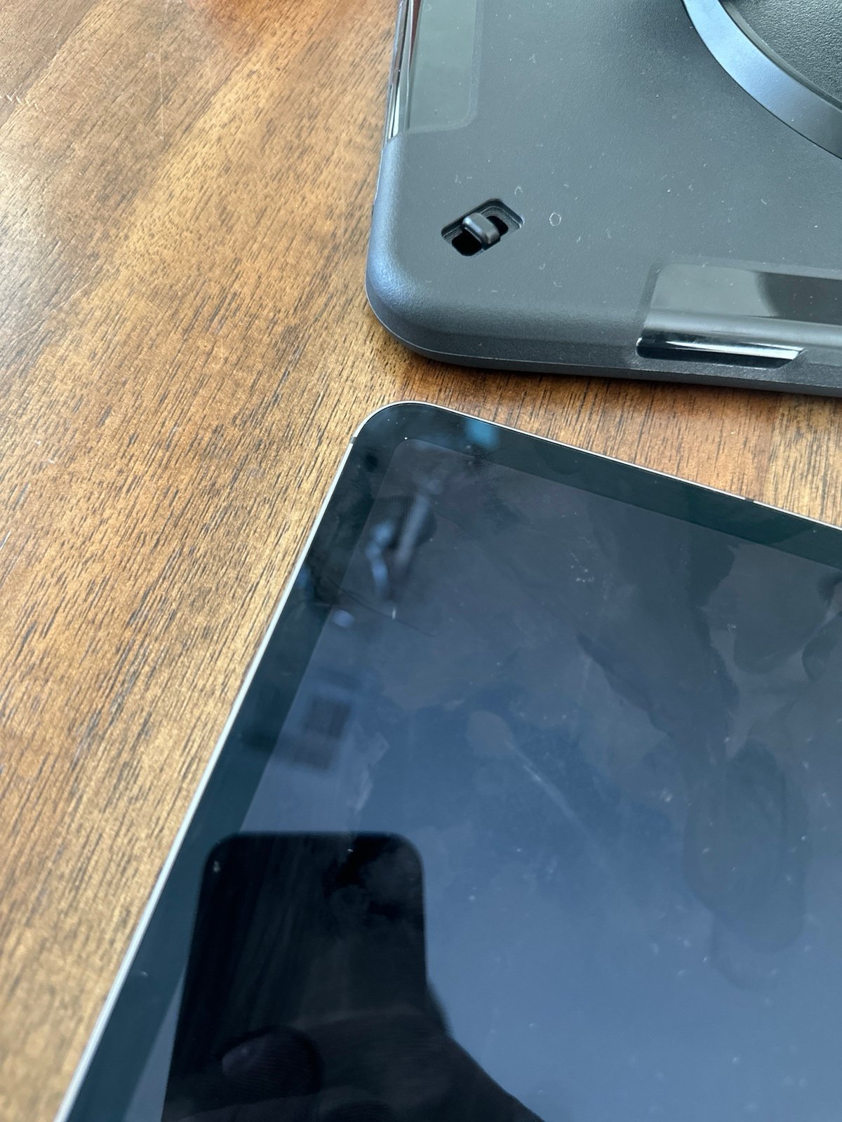 Apple iPad Pro 12.9 4th Generation 256 GB in Space Gray (Cellular and WIFI) 1F97