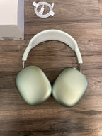 Apple AirPods Max with Smart Case in Green 7R16