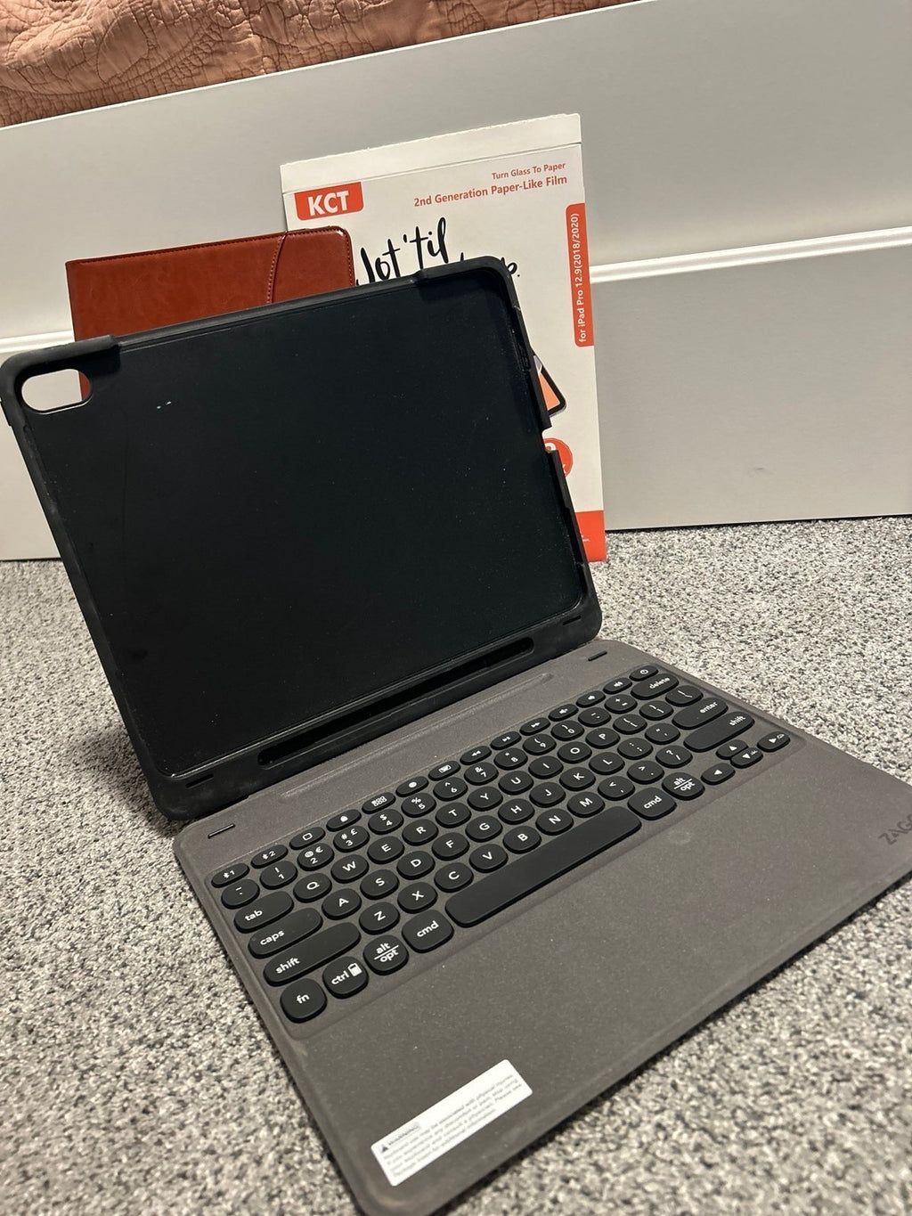 iPad Pro 3rd Gen 12.9 IN *PERFECT CONDITION * 6J19