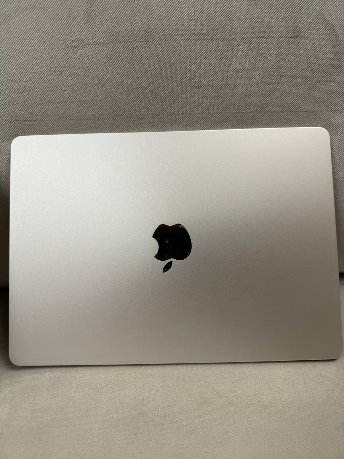MacBook 5M87