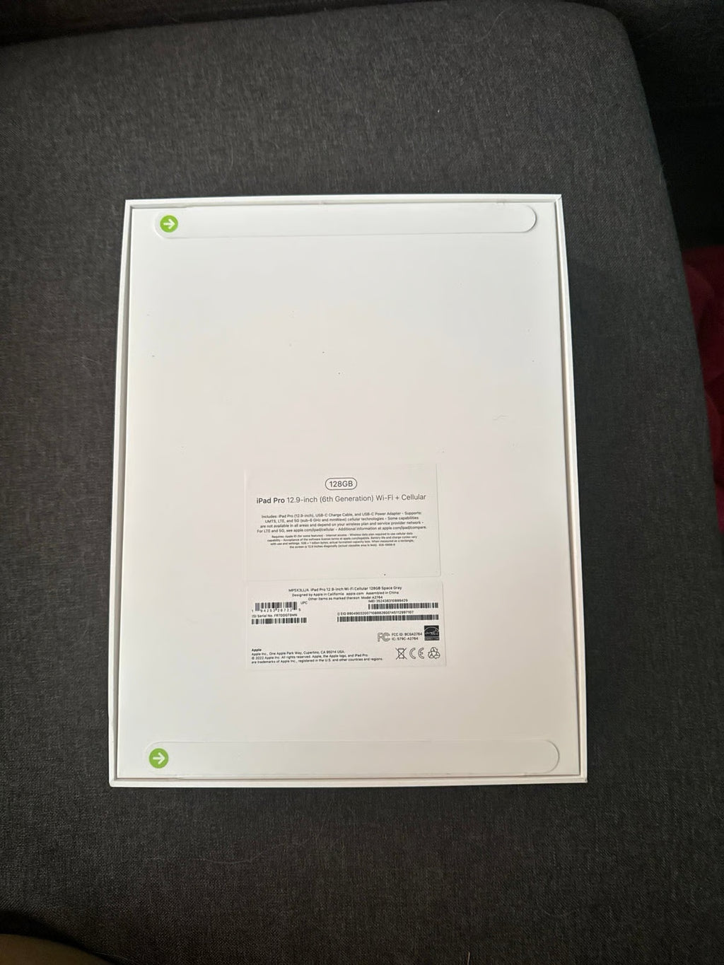 Open box Apple iPad Pro 12.9 inch 6th Generation w/Cellular 128 GB 5O39