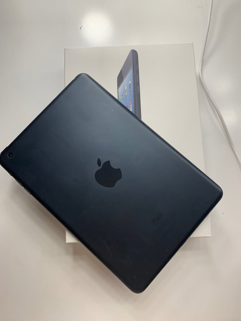 Apple iPad Mini 1st Generation 16GB 9R99