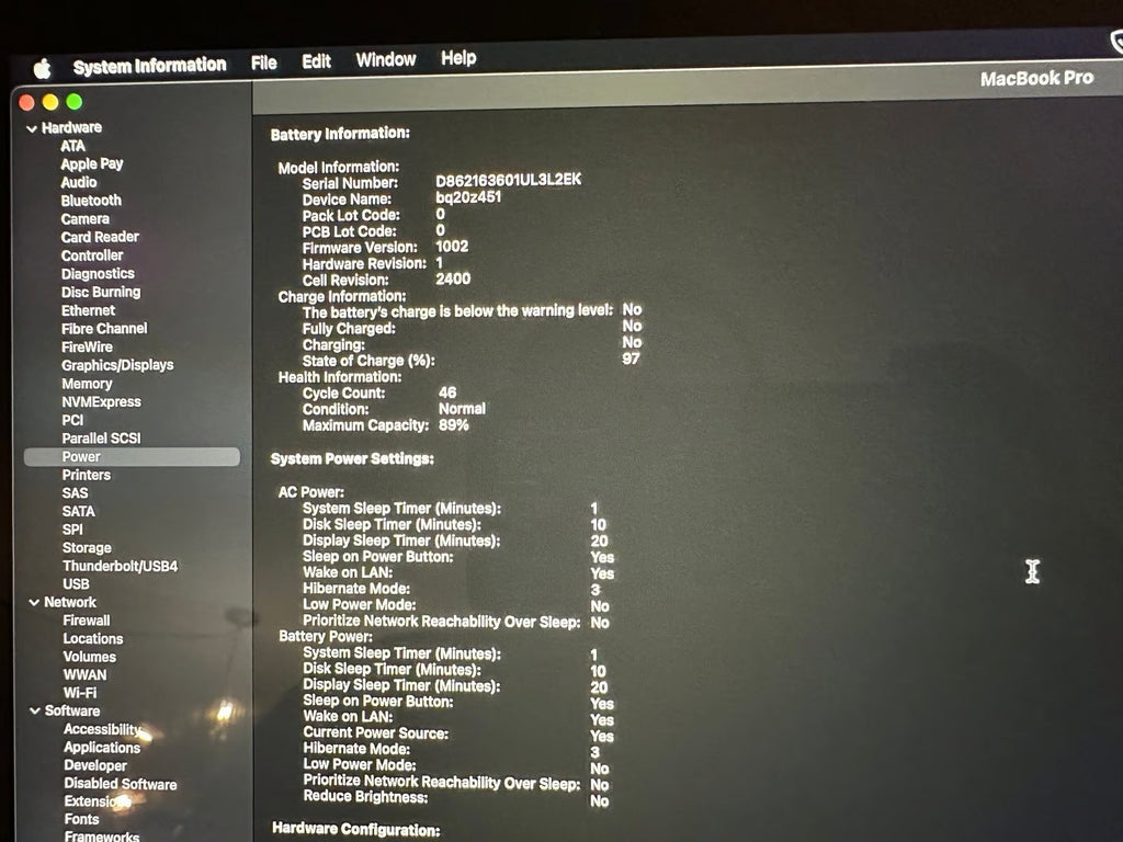 Apple Macbook Pro A2338 13in.  M2 3.49 GHz  256GB SSD 2N69