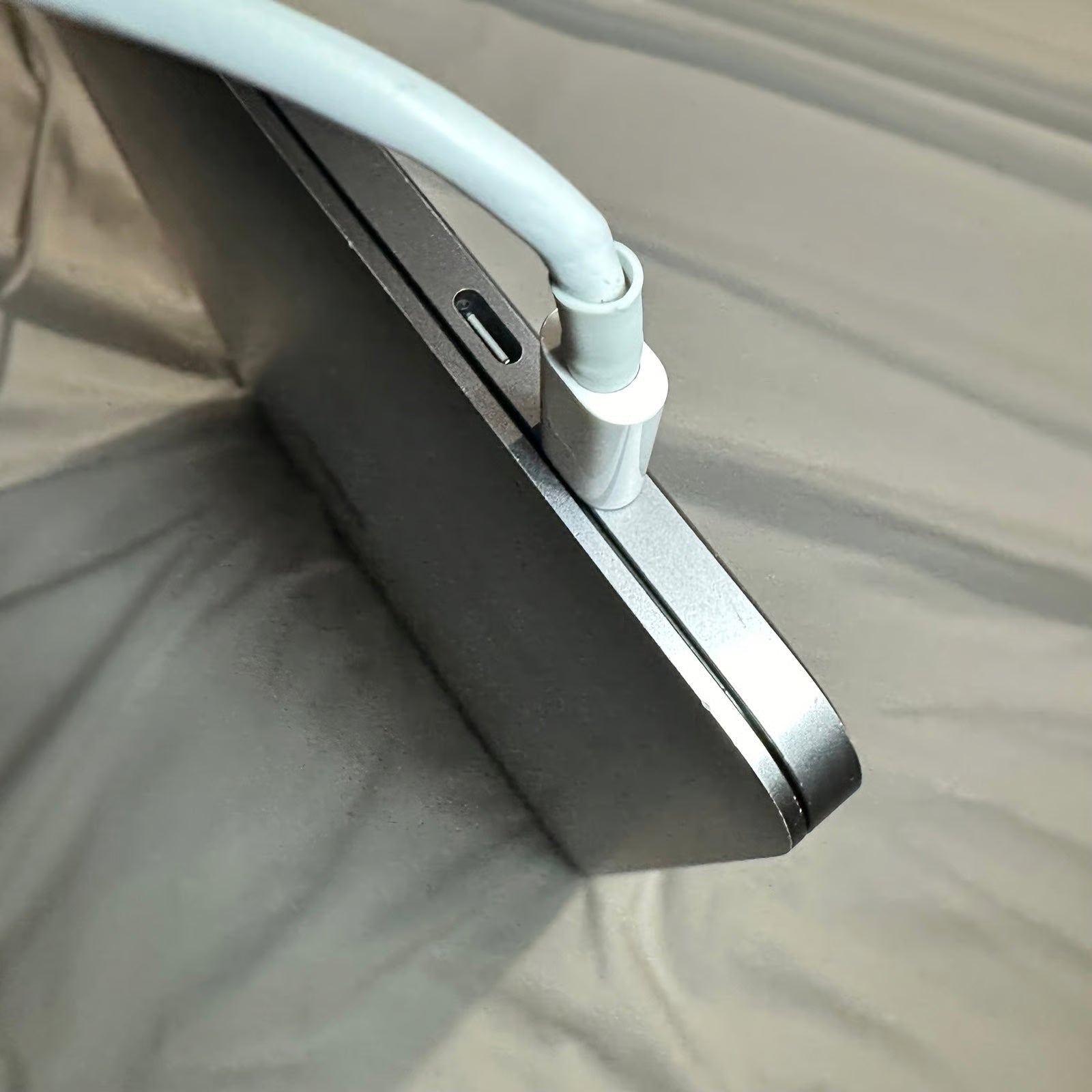 MacBook Pro 2020 13inch 2H13