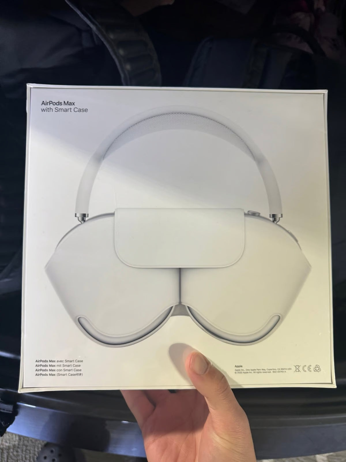 Apple AirPods Max comes with receipt 5U56