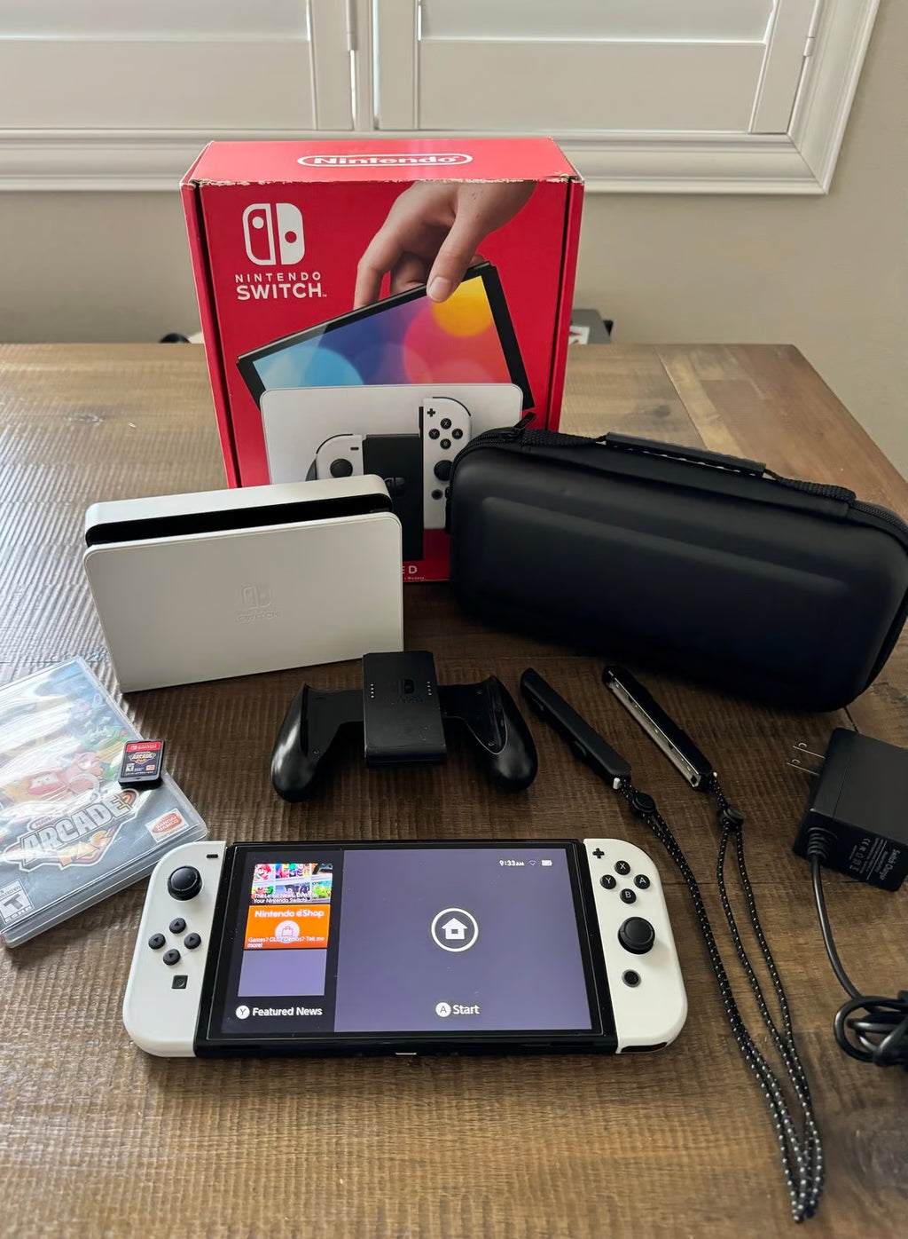 Nintendo Switch Oled Console Bundle 7C33