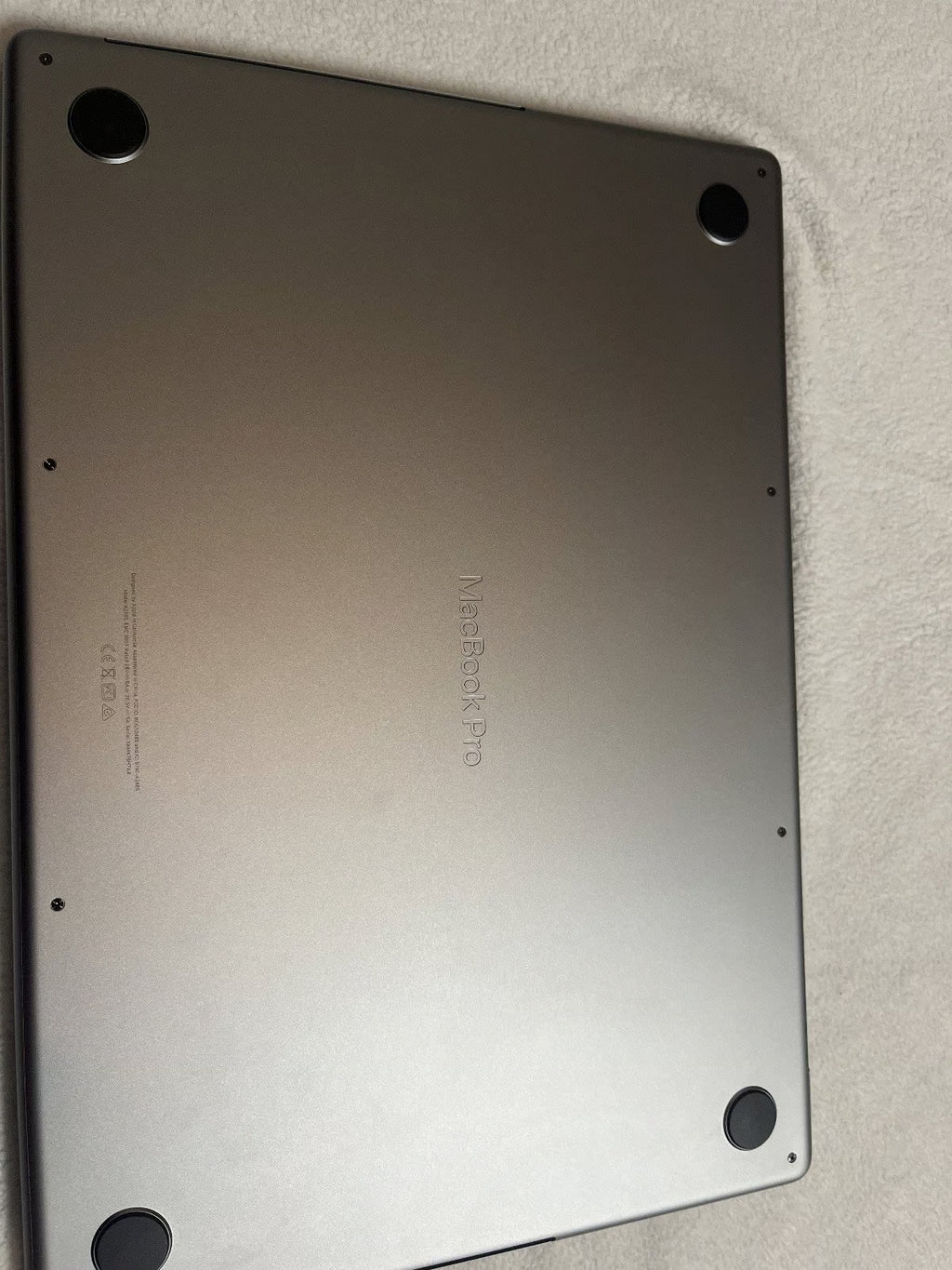 MacBook Pro 2021 16 inch 5R93