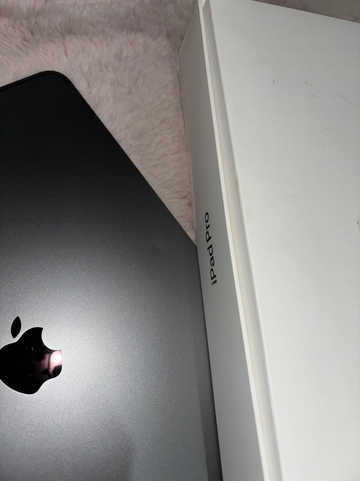 Apple iPad Pro 5th Generation 256 GB 9F36