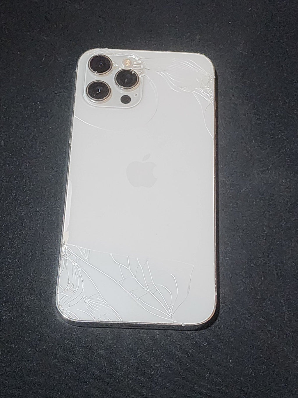 Apple iPhone 12 Pro Max 256 GB in White Unlocked Smart Phone 1N37