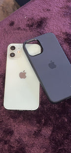 UNLOCKED!!!!!!! iPhone 12 mini MINT GREEN w/ Apple brand matte black case 5R98