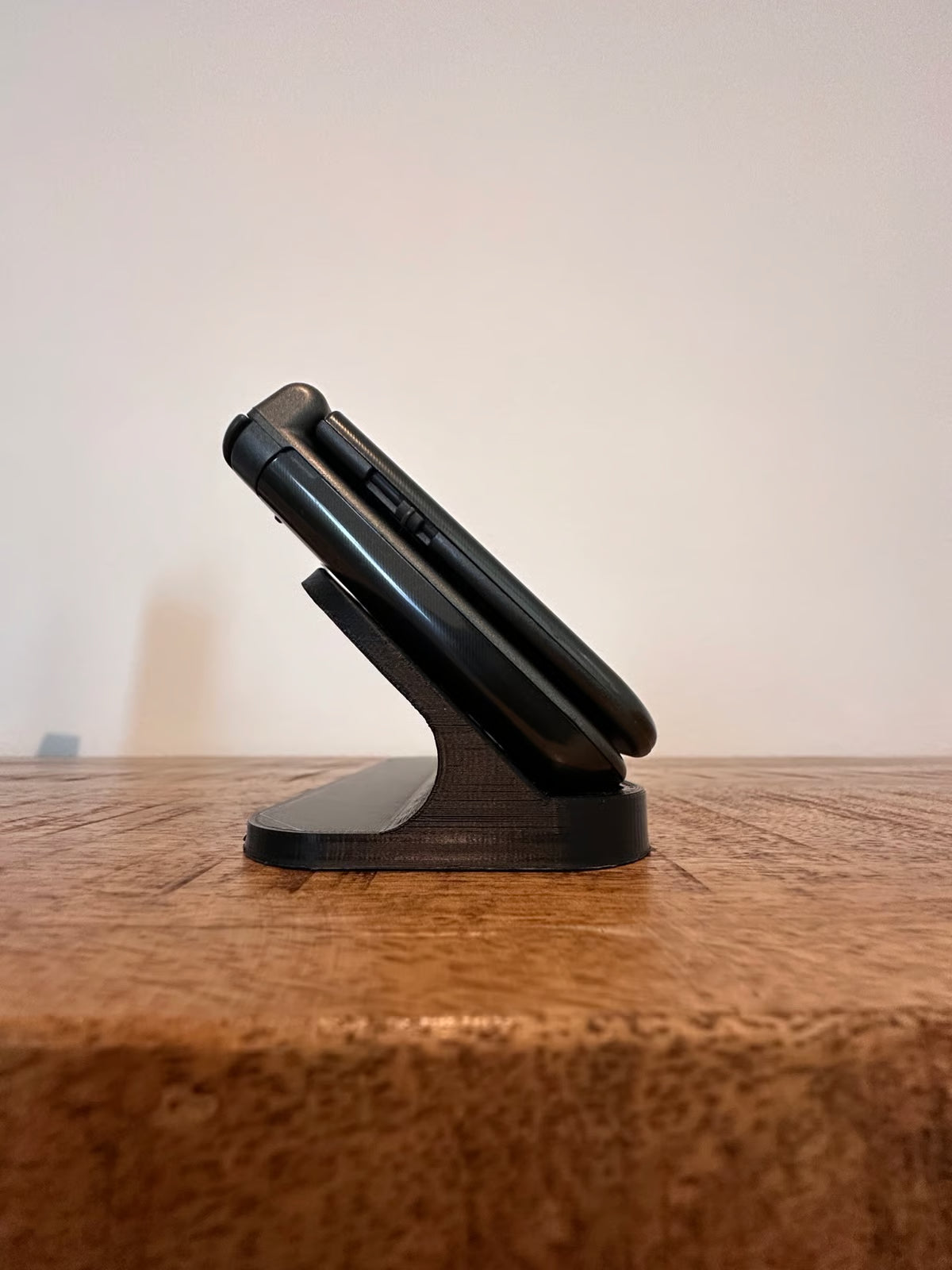 DUAL IPS New Nintendo 3DS XL - Metallic Gray - Comes W/ 128 GB and 3000+ Games