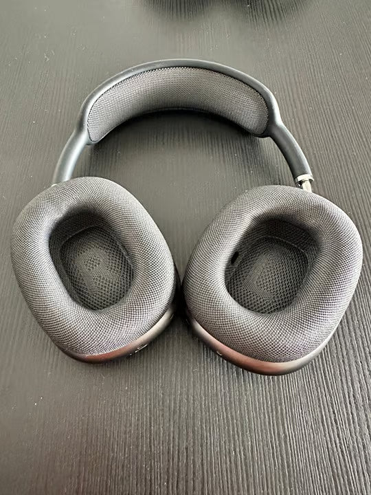 Open Box Apple AirPods Max Space Gray with Smart Case Warranty Until 03/25 6A96