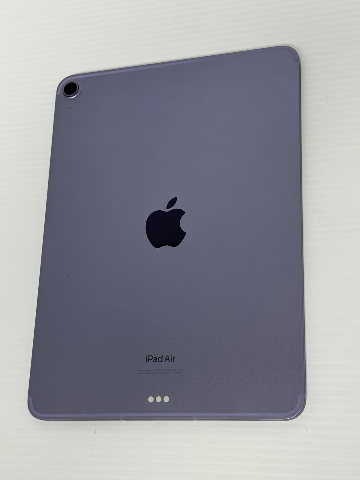 iPad Air 5th GENERATION 256GB CELLULAR 5Y95