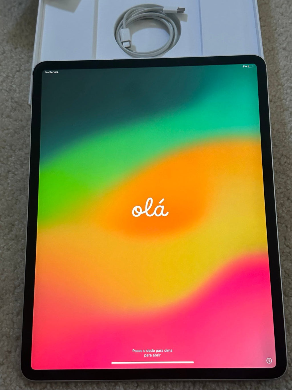 Apple iPad Pro 12.9 inch 4th generation with pencil and magic keyboard 5F56