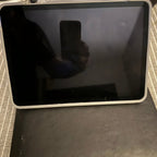 Apple iPad Air 4th Generation 64 GB in Space Gray 2L19