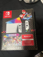 NINTENDO SWITCH OLED BUNDLE 7S81