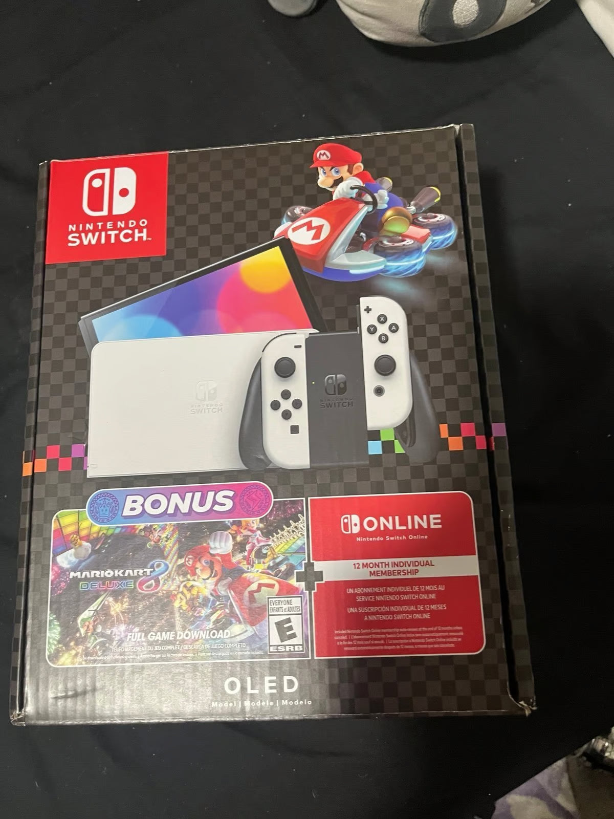 NINTENDO SWITCH OLED BUNDLE 7S81