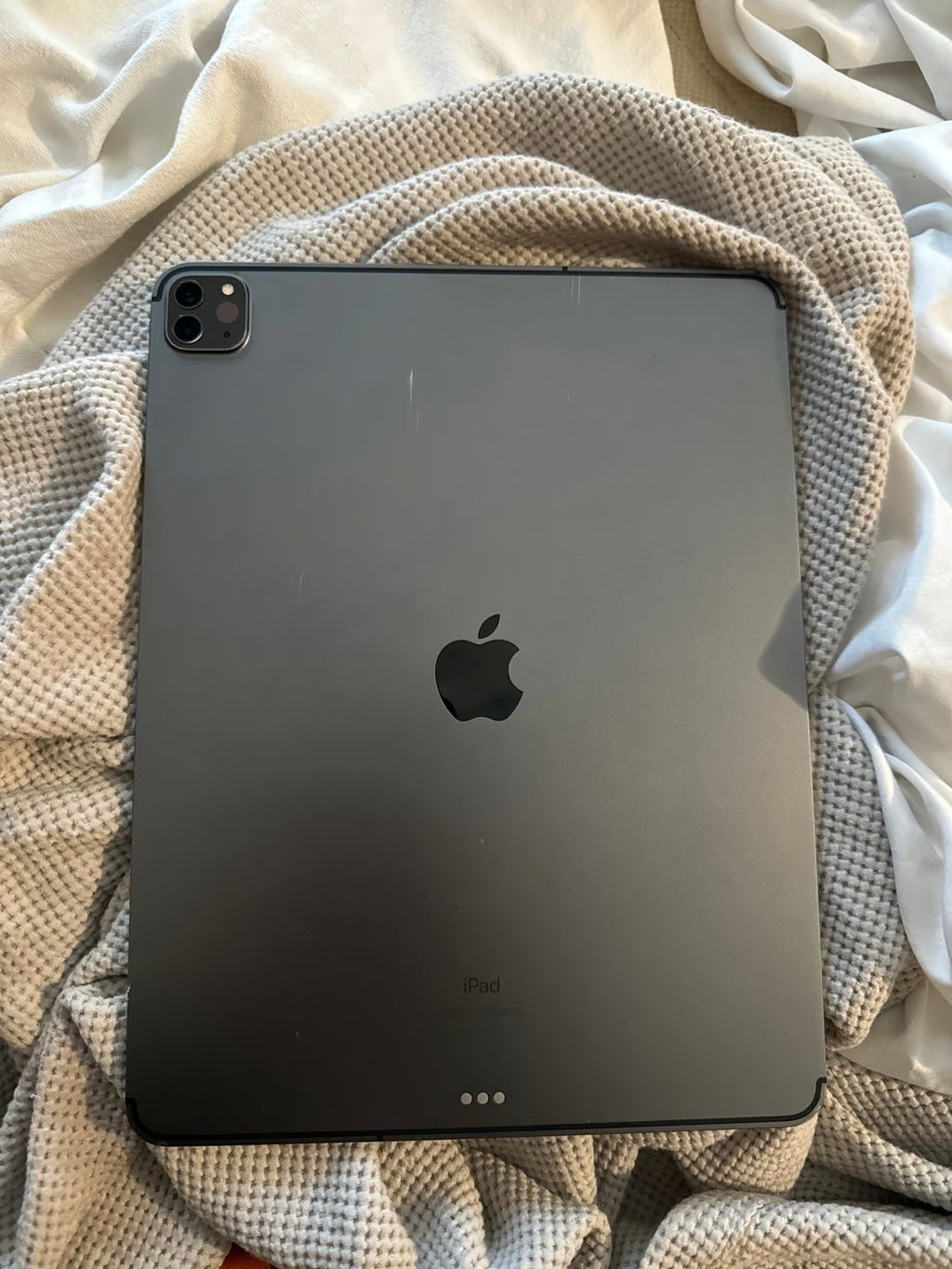 Apple iPad Pro 4th Generation 12.9 WiFi+Cellular 8L81