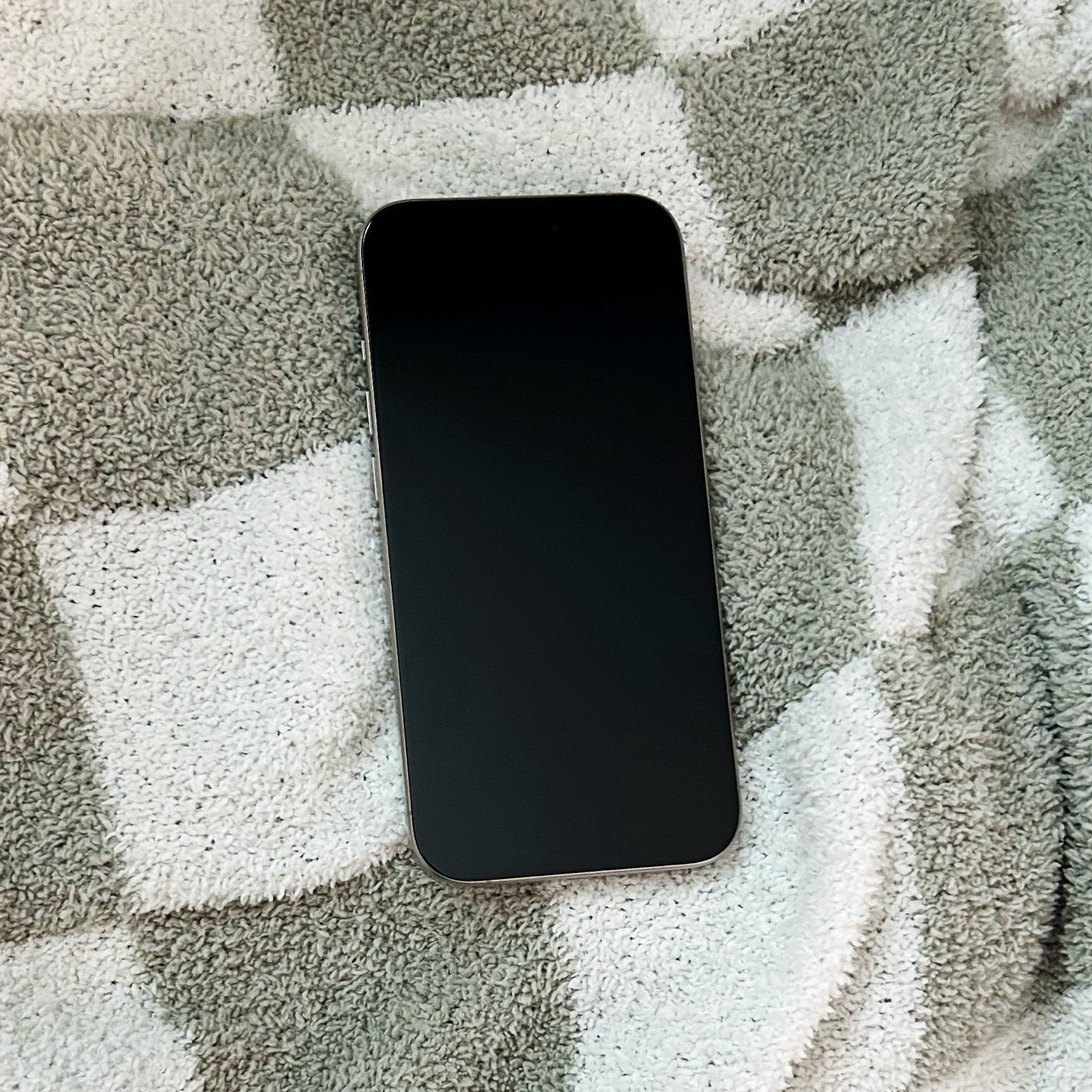 iphone 15 pro 128gb 6P67