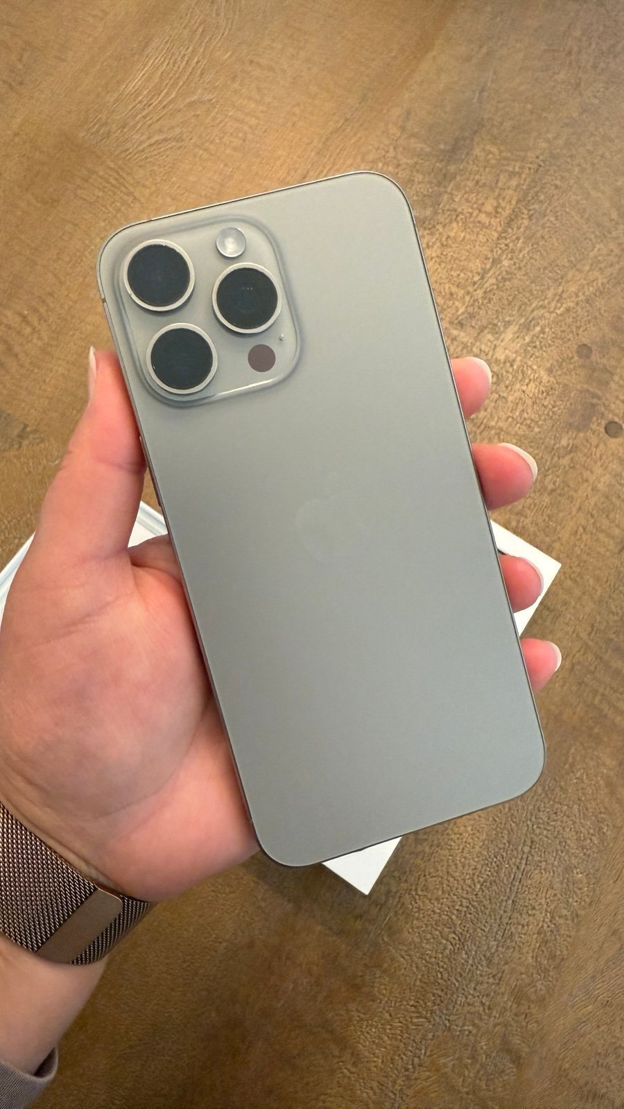 Apple iPhone 15 pro max phone unlocked 2F93