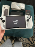 ASUS rog ally z1 extreme 7X73