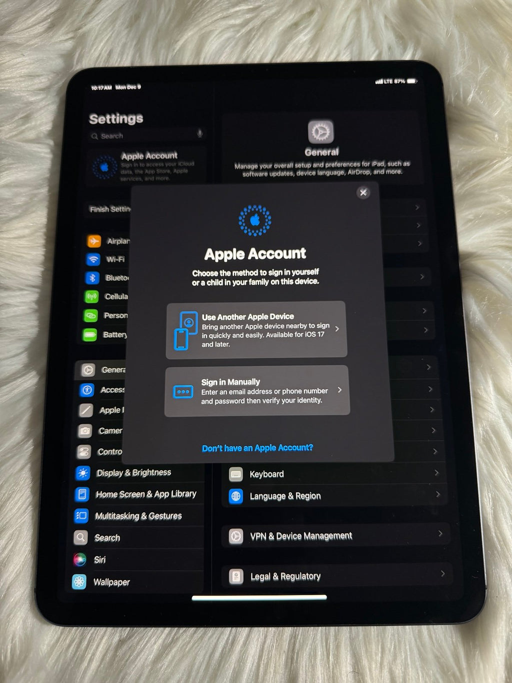 Apple iPad Pro 11 Inch WiFi + Cellular Unlocked Space Gray 9N11