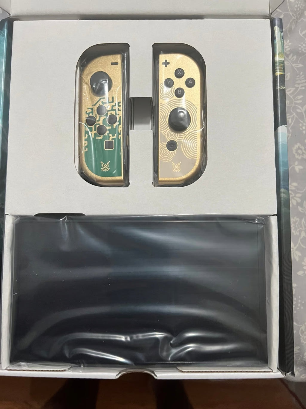 Nintendo Switch  - The Legend of Zelda: Tears of the Kingdom  NEVER OPEN READ 2U59