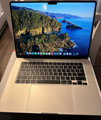 Apple Macbook Air 15 inch M3 256GB 8GB Memory Starlight 2A35