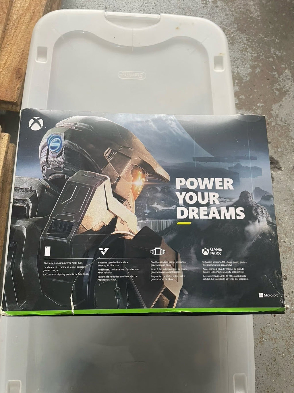Halo infinite Limited Edition Xbox series x console 1TB 2U32