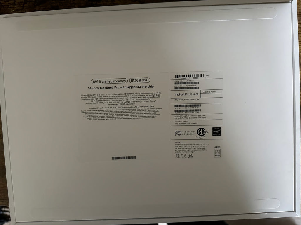 Apple MacBook Pro M3 14鈥?Space Black 18GB RAM 512GB Storage (Barely Used) 1Q58