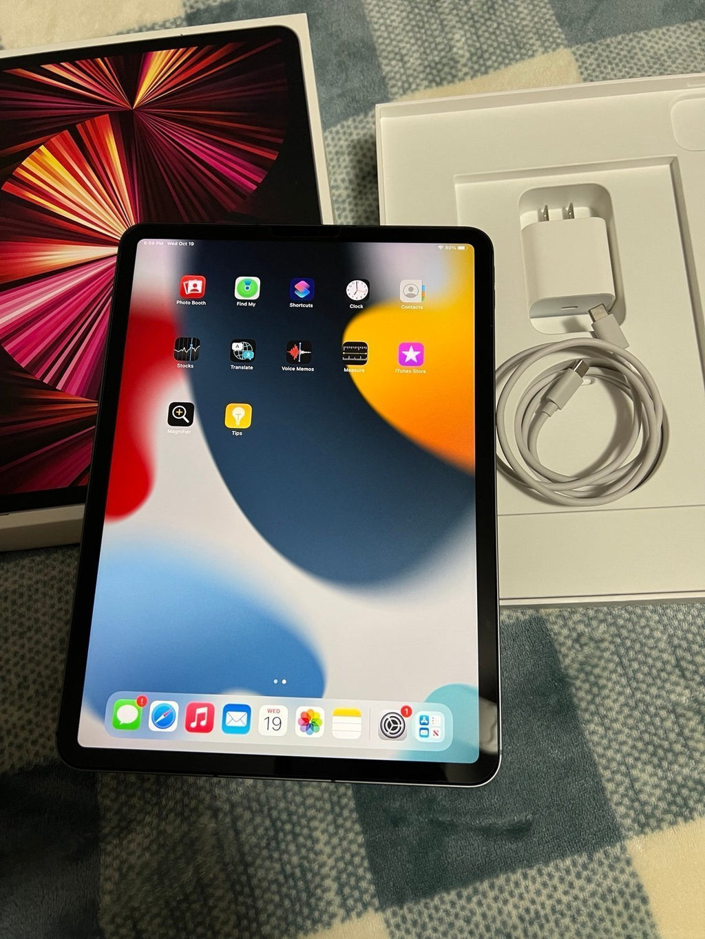 128 gb Space Gray iPad Pro 11 inch WiFi+Cellular 8L11