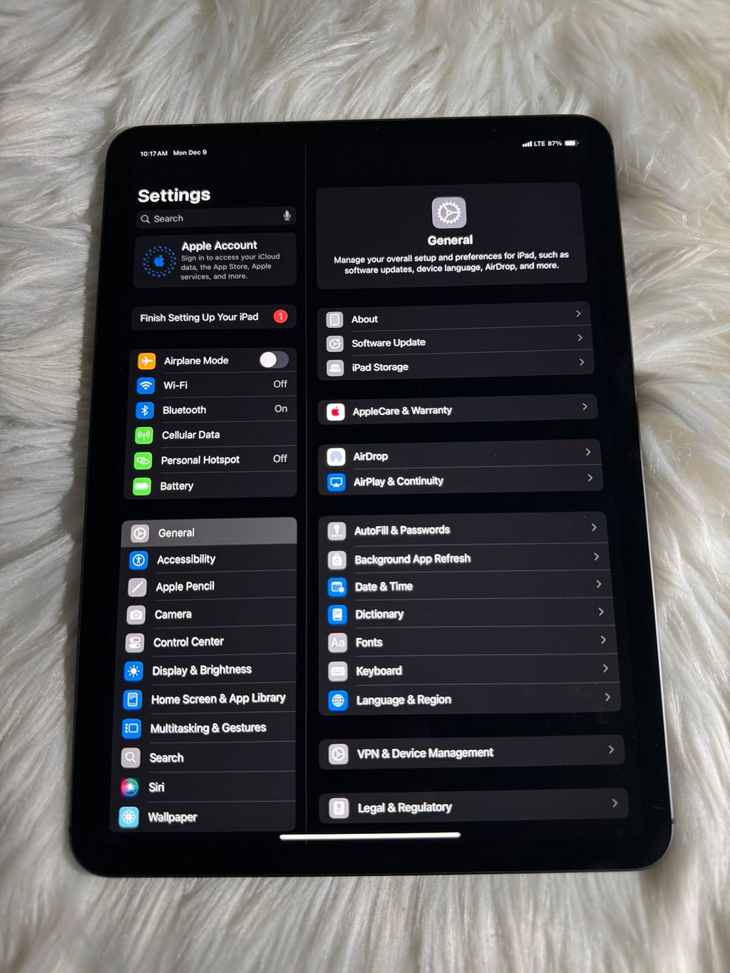 Apple iPad Pro 11 Inch WiFi + Cellular Unlocked Space Gray 9N11