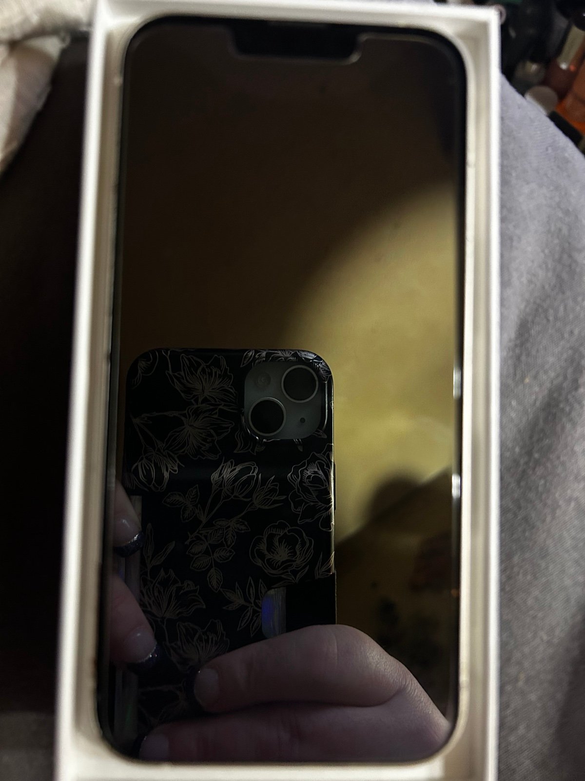 Apple iPhone 13 128GB Starlight Unlocked  3V23