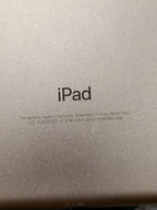 Apple iPad Pro 12.9�?2nd Generation 64GB Gold 1K77