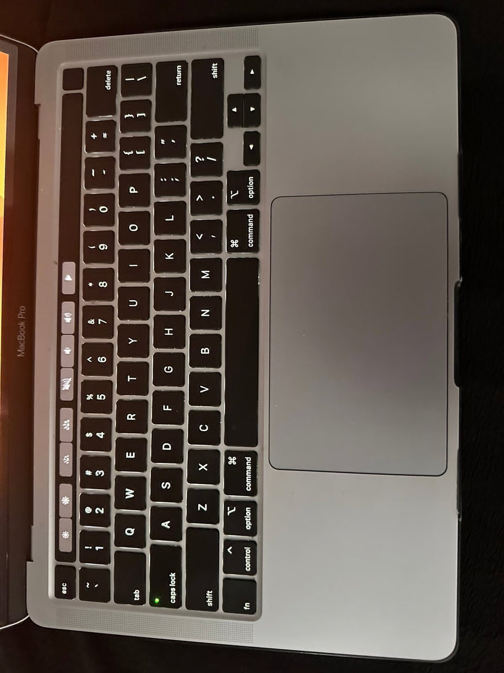 Apple 2020 MacBook Pro 13 Inch with Apple Keyboard *See Description For More* 1P33