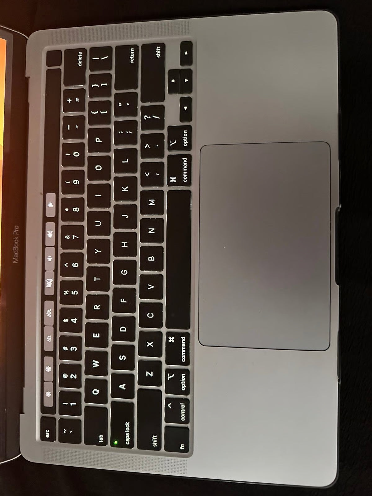 Apple 2020 MacBook Pro 13 Inch with Apple Keyboard *See Description For More* 1P33
