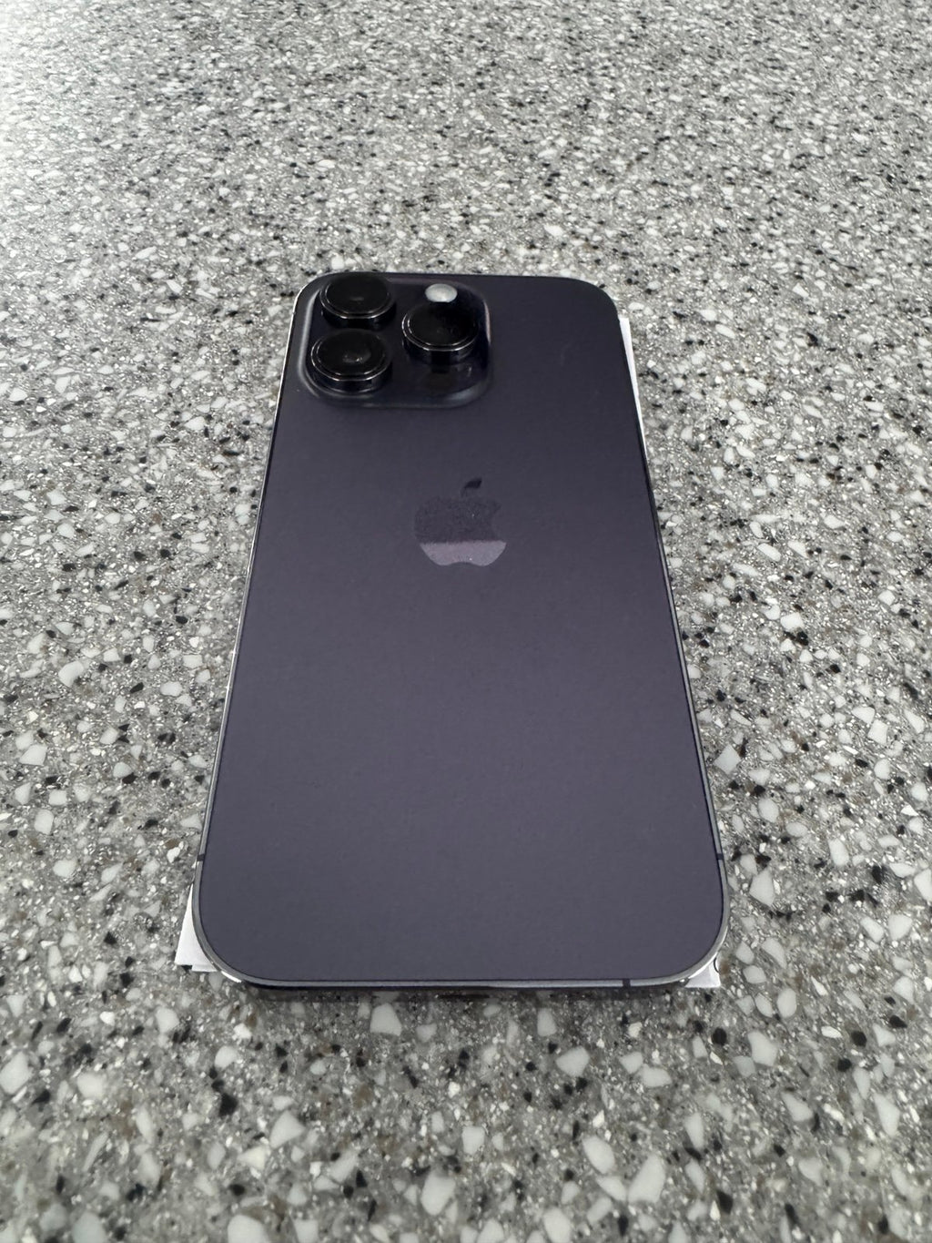 Apple iPhone 14 Pro 128 GB Deep Purple Unlocked 3R59