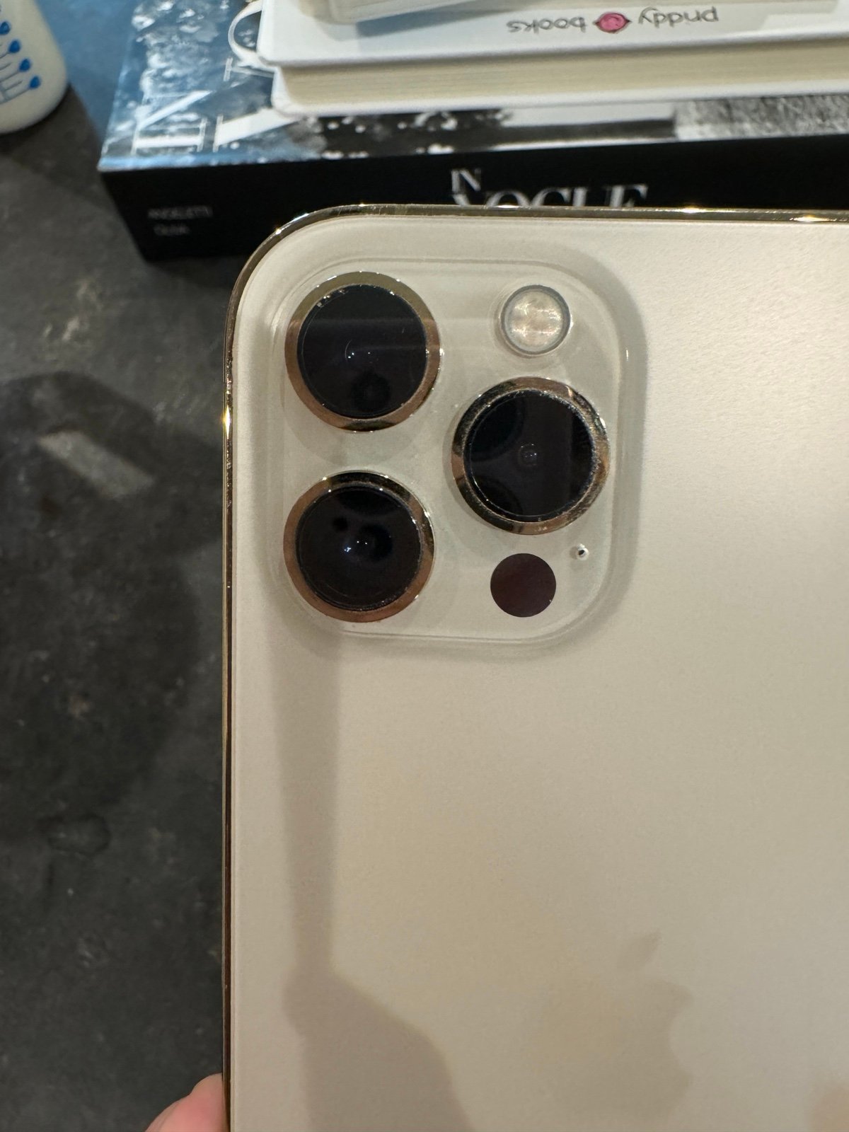 iphone 12 pro max phone 3K28