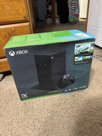 Xbox Series X w/ 4 controllers and 2 charging stands 2Q28