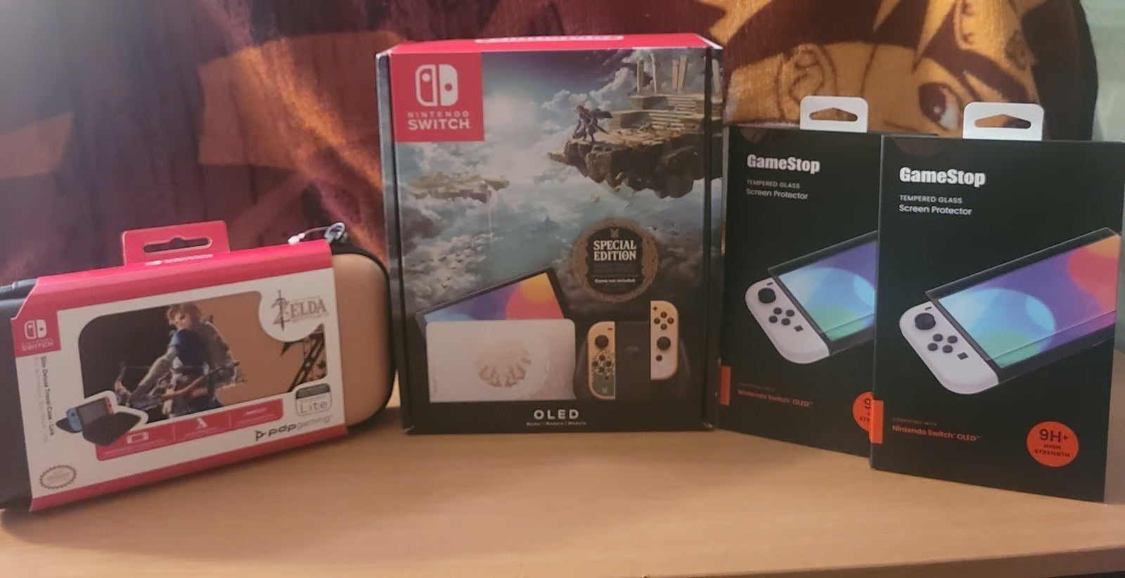 Nintendo Switch OLED: The Legend of Zelda: Tears of the Kingdom Edition 7S77