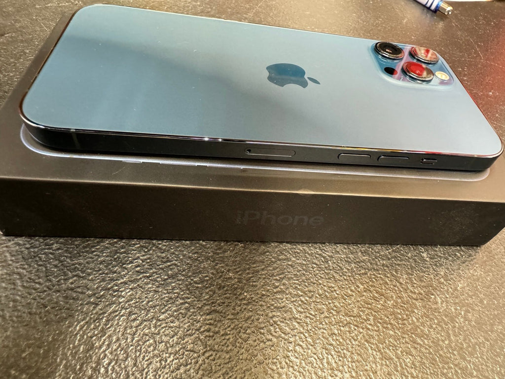 Prestine ! Apple iPhone 12 Pro Max - 512 GB - Pacific Blue (Unlocked) FLAWLESS! 1E99