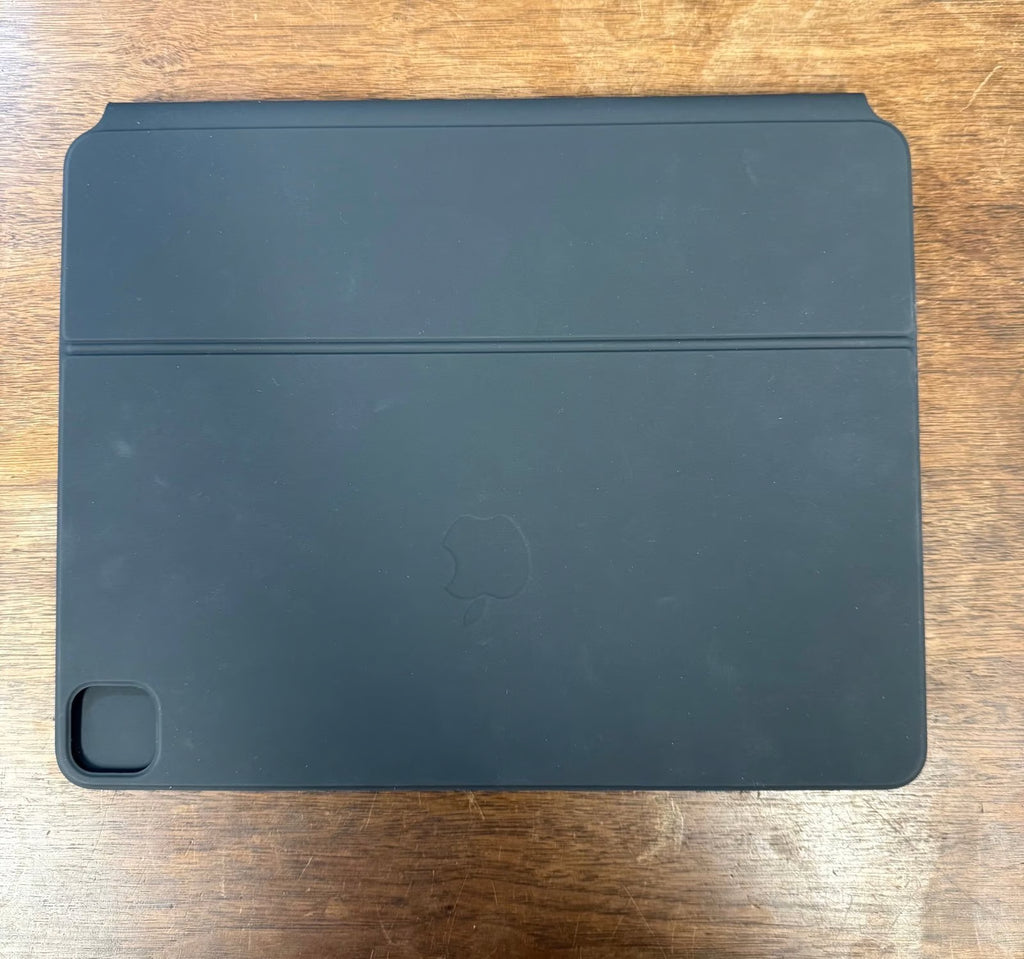 iPad Air 13�?M2- with Accessories 1L91