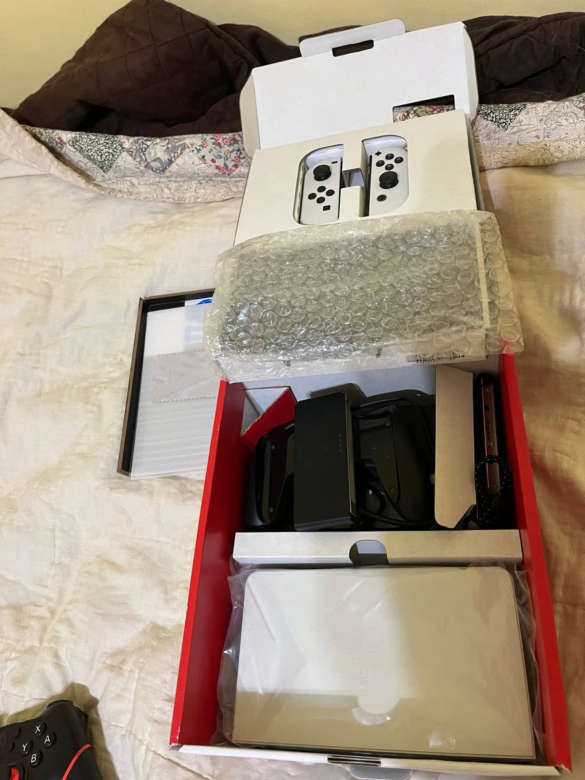 Nintendo Switch oled bundle 5B18